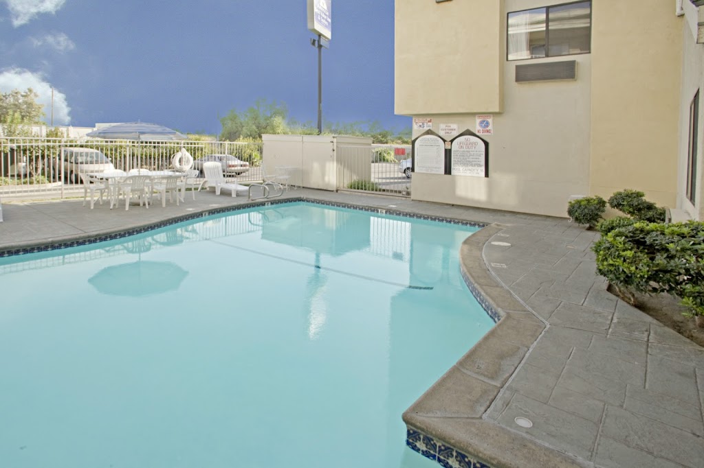 Budget Inn and Suites | 3473 W Hammer Ln, Stockton, CA 95219, USA | Phone: (209) 473-2000