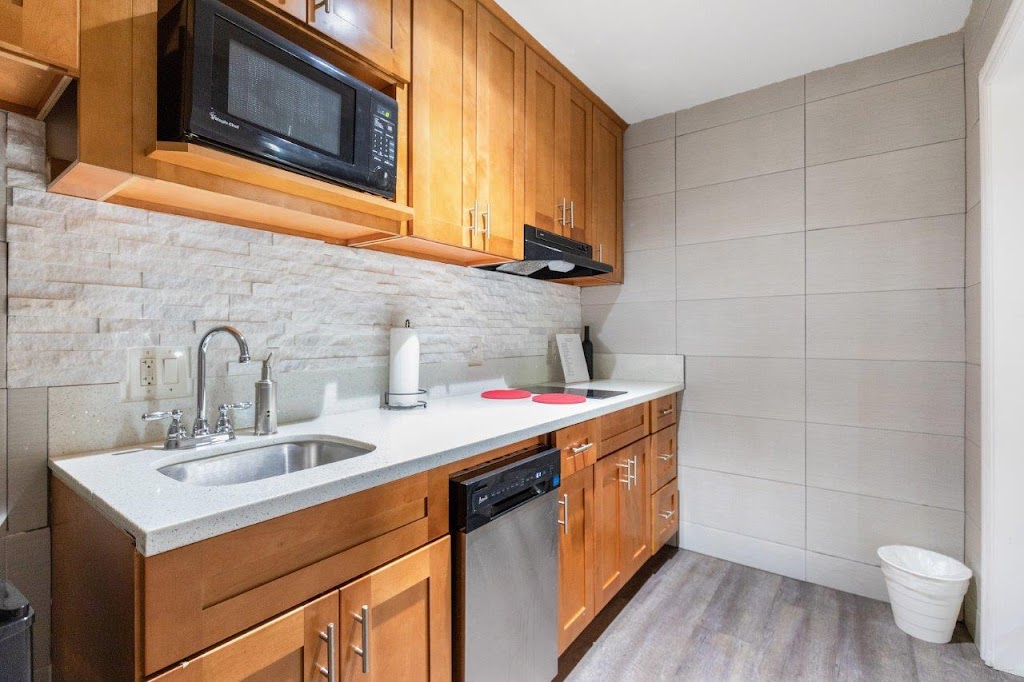 Le Blanc Inn & Suites | 11652 Garvey Ave, El Monte, CA 91732, USA | Phone: (626) 448-6228 Le Blanc Inn & Suites | 11652 Garvey Ave, El Monte, CA 91732, USA | Phone: (626) 448-6228