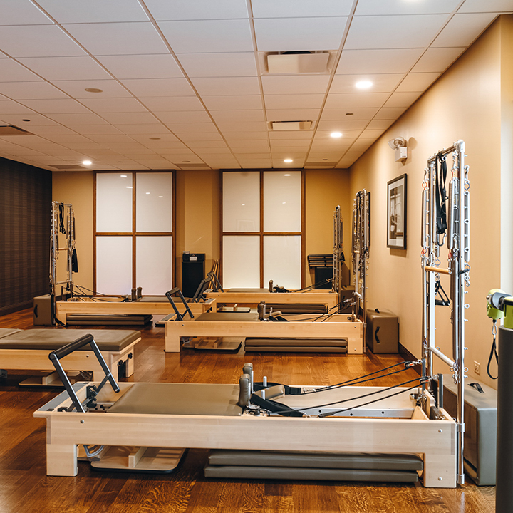 Midtown Athletic Club | 215 63rd St, Willowbrook, IL 60527, USA | Phone: (630) 912-0113
