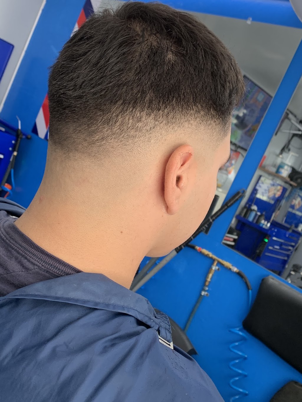 Big Vic’s Barbershop | 405 2nd St, McFarland, CA 93250, USA | Phone: (661) 375-5428