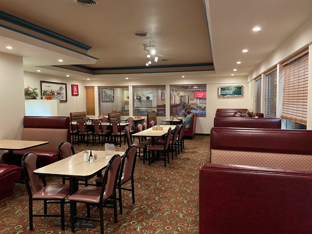Red Apple Restaurant | 28300 SE 282nd Ave, Boring, OR 97009, USA | Phone: (503) 512-7819