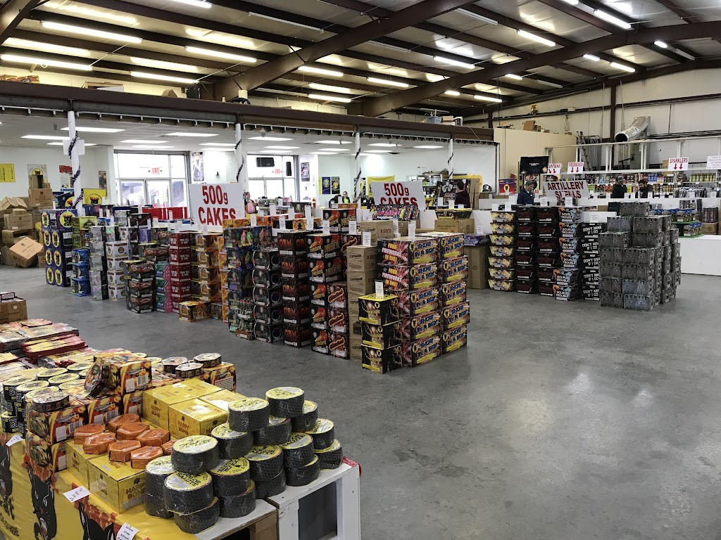 Nelsons Fireworks | 2768 I-30, Caddo Mills, TX 75135, USA | Phone: (214) 535-1739