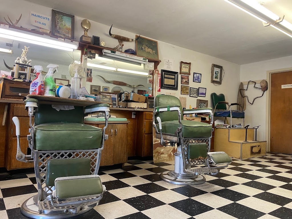 Walraven Barber shop | 120 S Spears St, Alvarado, TX 76009, USA | Phone: (817) 929-7279