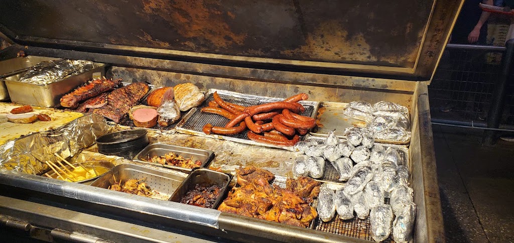 Hard Eight BBQ | 5300 TX-121, The Colony, TX 75056 | Phone: (972) 625-8888