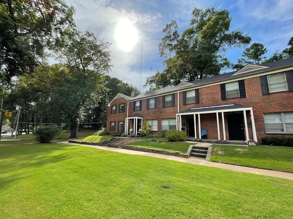 Homewood Townhouse Apartments | 1600 Valley Ave, Homewood, AL 35209, USA | Phone: (205) 871-3488