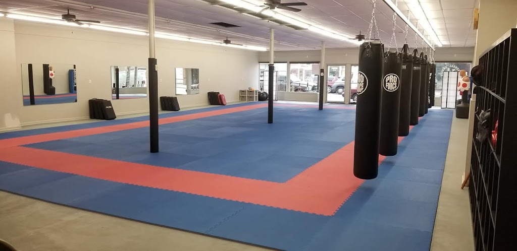 Universal Karate Academy | 212 W Plane St, Bethel, OH 45106, USA | Phone: (513) 919-2895