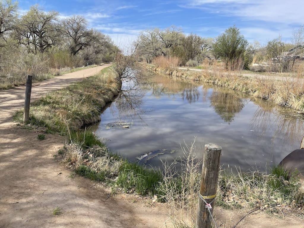 Pueblo Montaño Picnic Area and Trailhead | 4100-4112 Montaño Rd NW, Albuquerque, NM 87120, USA | Phone: (505) 344-7240