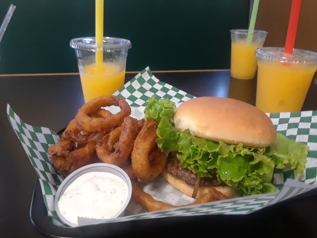 Hollywood Burger (Keller) | 8557 N Beach St, Fort Worth, TX 76244 | Phone: (817) 337-9117