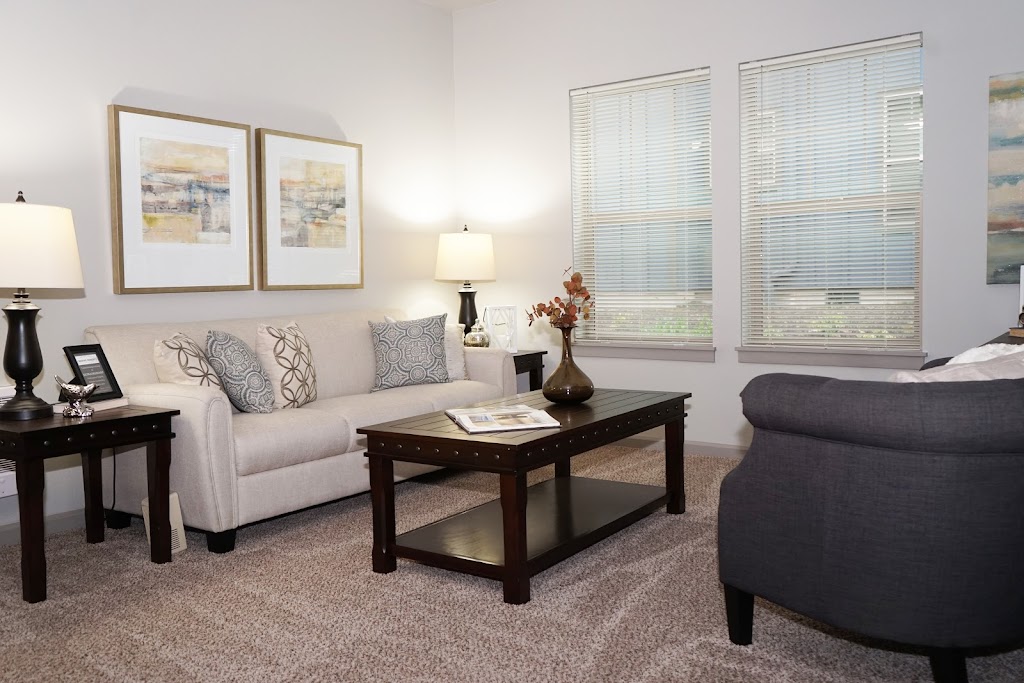 River Ridge Apartments | 17865 SW Pacific Hwy, Tualatin, OR 97062, USA | Phone: (503) 855-4890