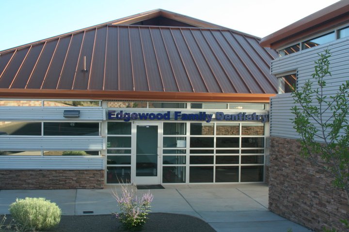 Zachary Currie, DDS | 1851 Old Hwy 66 C, Edgewood, NM 87015 | Phone: (505) 281-0373