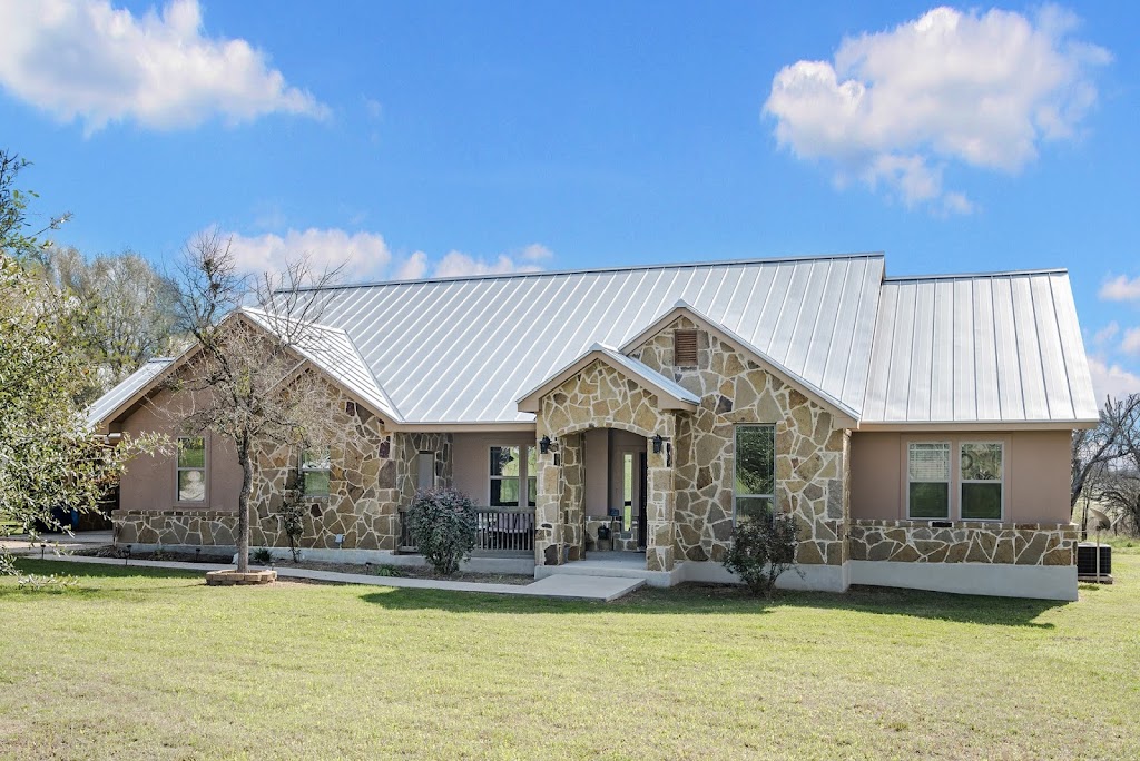 Chris Matthews Custom Homes | 367 Bear Ridge Dr, La Vernia, TX 78121, USA | Phone: (210) 287-4220