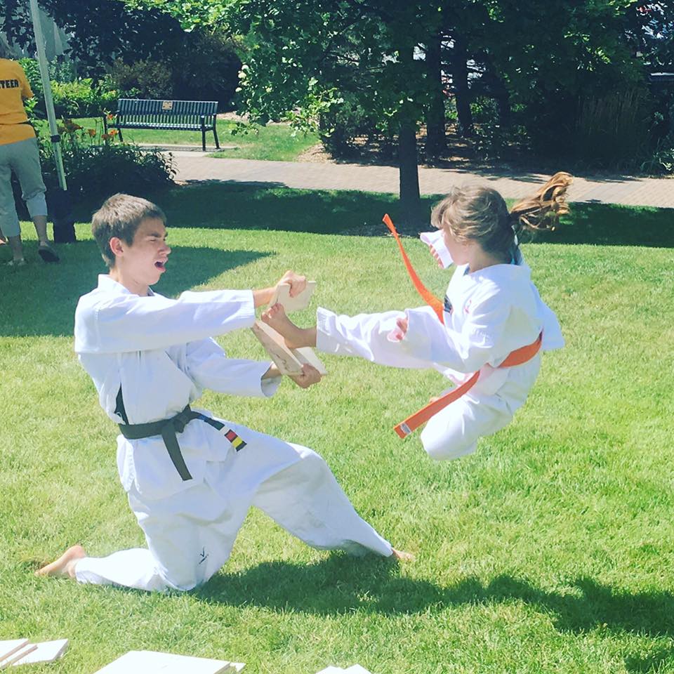 Ambition Taekwondo | 200 N River Rdg Cir, Burnsville, MN 55337, USA | Phone: (651) 600-3285