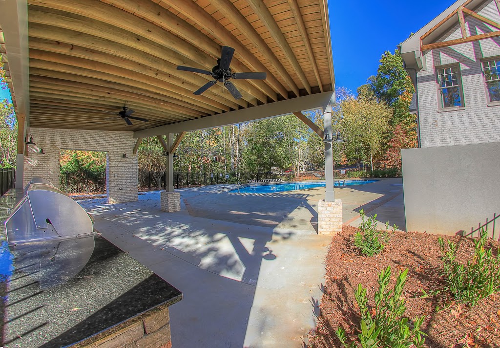 The Crest at Berkeley Lake Apartments | 3575 Peachtree Industrial Blvd, Duluth, GA 30096 | Phone: (678) 890-5018