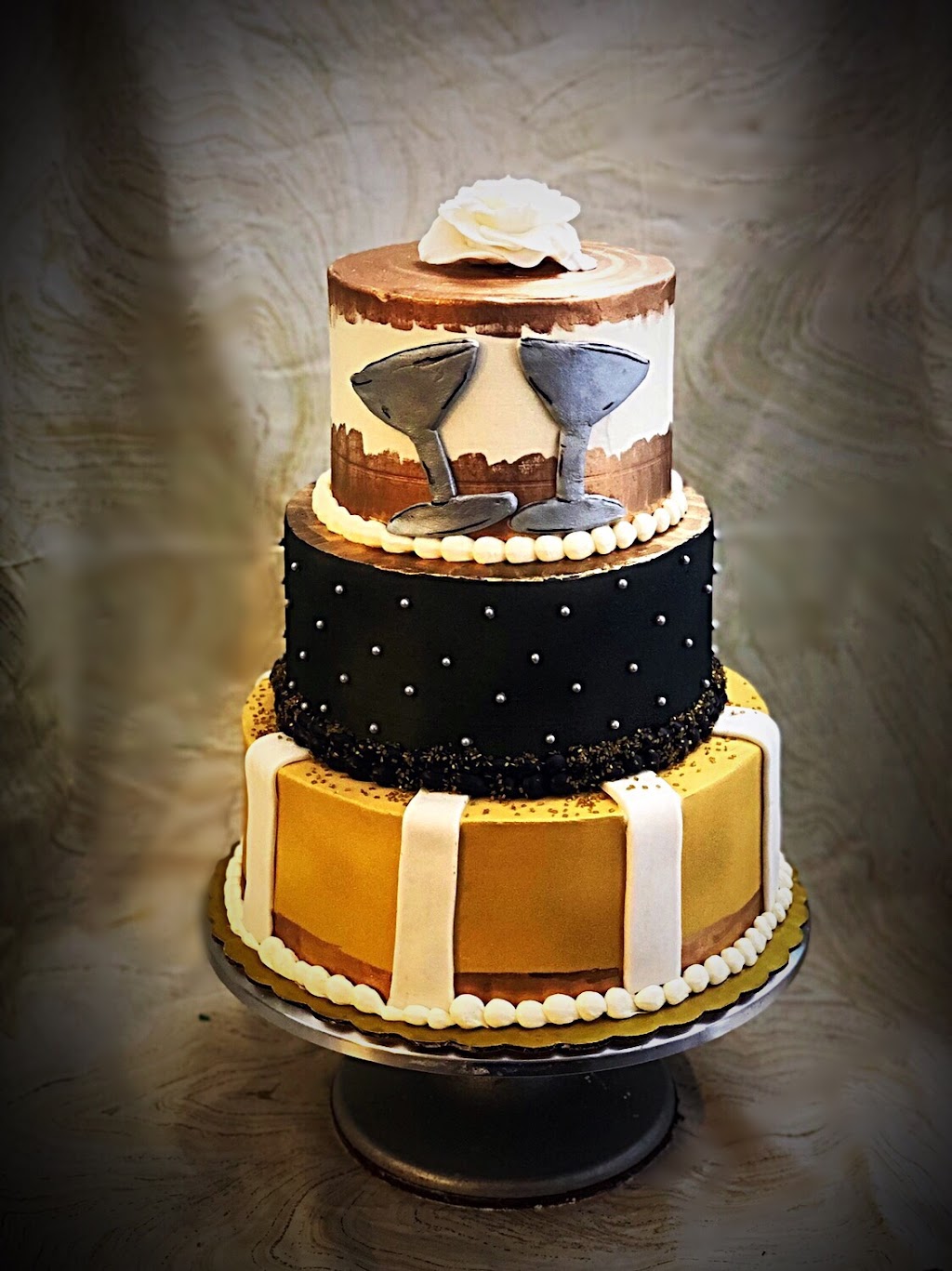 Sugar and Lace Bakery | 15414 N 19th Ave Ste B, Phoenix, AZ 85023, USA | Phone: (480) 287-6102