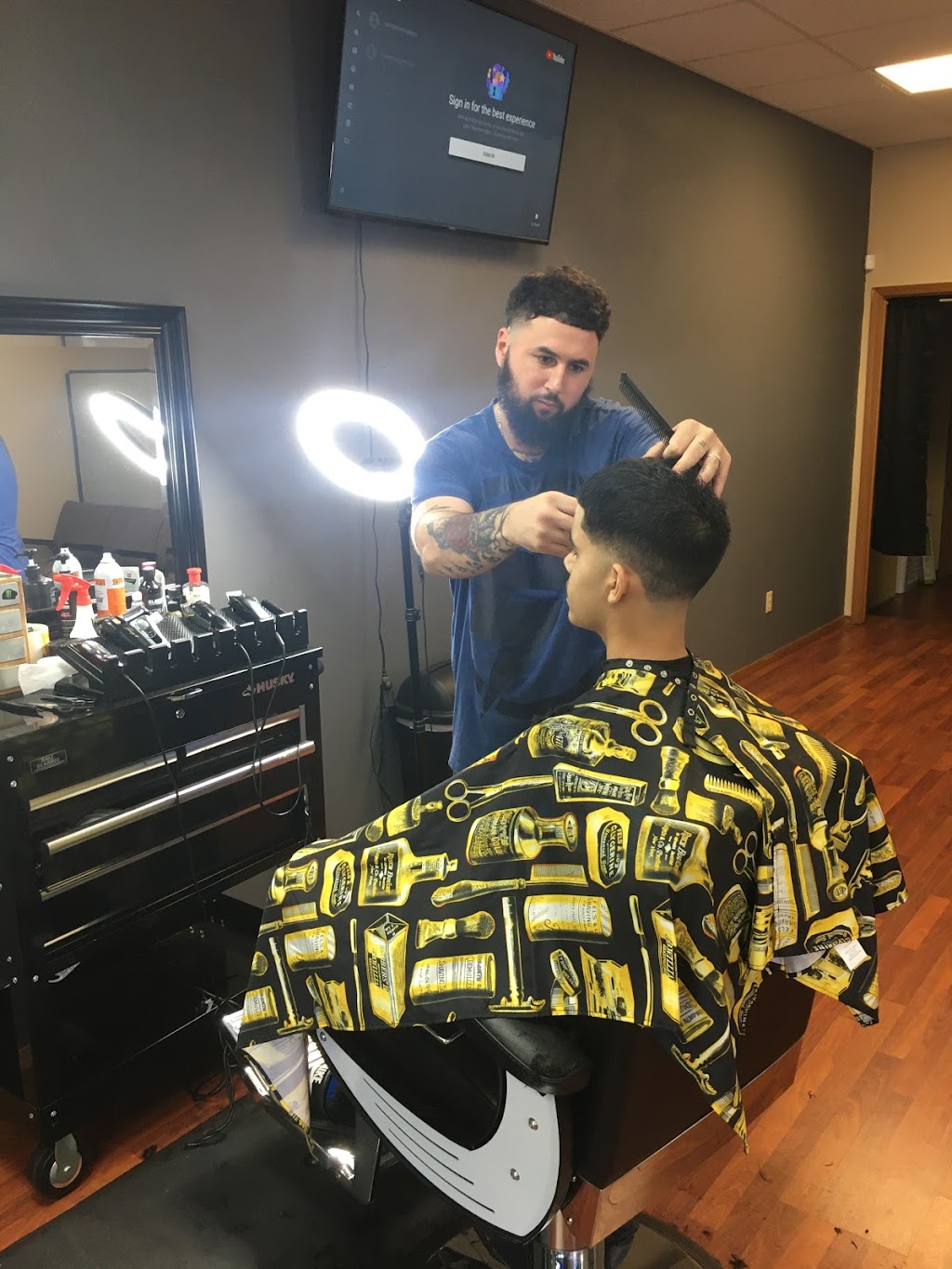 Clipper Pros Barbershop | 1493 SE Hogan Rd, Gresham, OR 97080, USA | Phone: (503) 328-8203