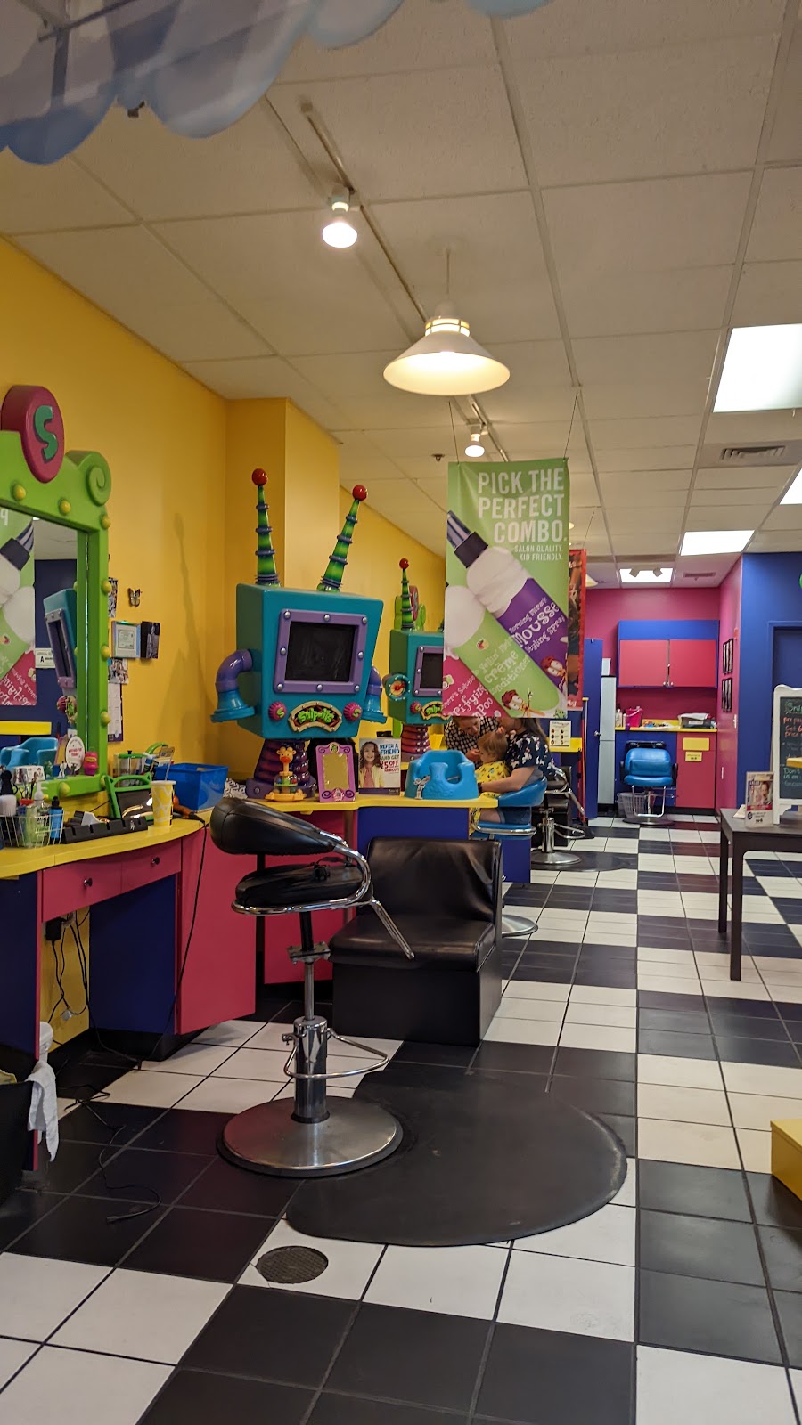 Snip-its Haircuts for Kids | 8625 Lindholm Dr, Huntersville, NC 28078, USA | Phone: (704) 987-0940