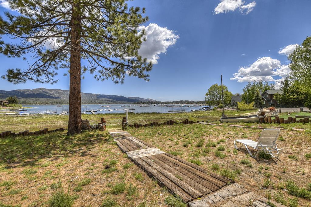 Big Bear Getaway by Meredith | 816 W Big Bear Blvd, Big Bear, CA 92314, USA | Phone: (800) 456-1452