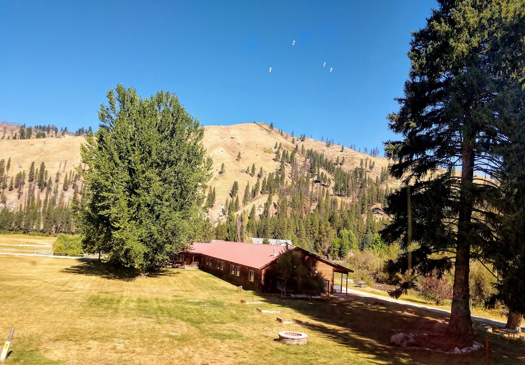 Southfork Lodge | 7234 ID-21, Lowman, ID 83637, USA | Phone: (208) 757-5070