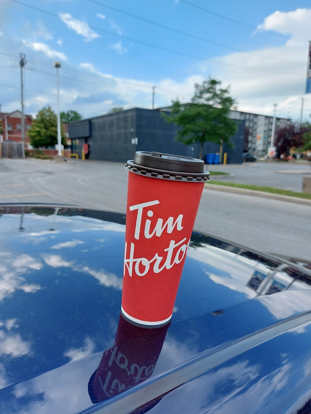 Tim Hortons | 939 Wyandotte St W, Windsor, ON N9A 5C7, Canada | Phone: (519) 253-7973