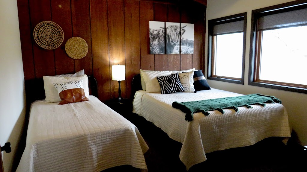Antler Lodge @Singing Hills Retreat | 54864 Co Rd 33, Middlebury, IN 46540, USA | Phone: (574) 825-4867
