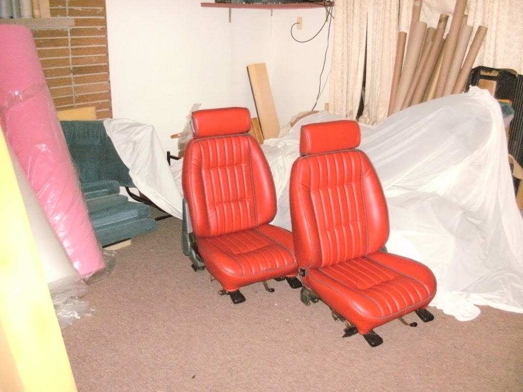 BOBS CUSTOM UPHOLSTERY SERVICES | 8505 45th Dr NE, Marysville, WA 98270, USA | Phone: (425) 218-4327