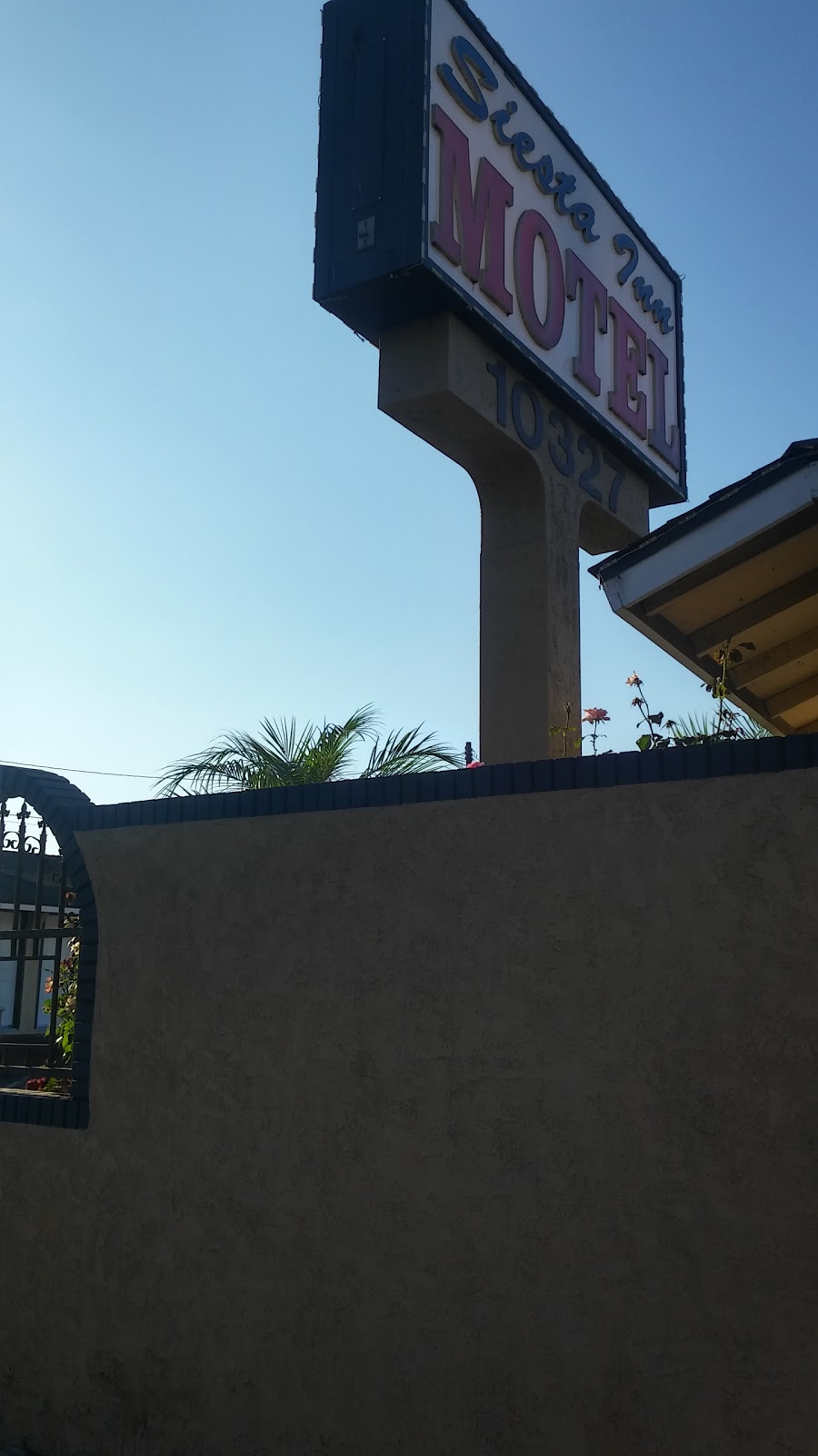 Siesta Inn | 10327 Garvey Ave, El Monte, CA 91733, USA | Phone: (626) 442-6688