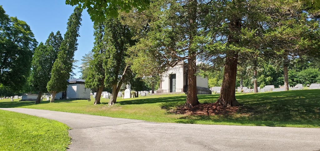 St Marys Cemetery | 39 E Main St, Fort Johnson, NY 12070, USA | Phone: (518) 842-4500