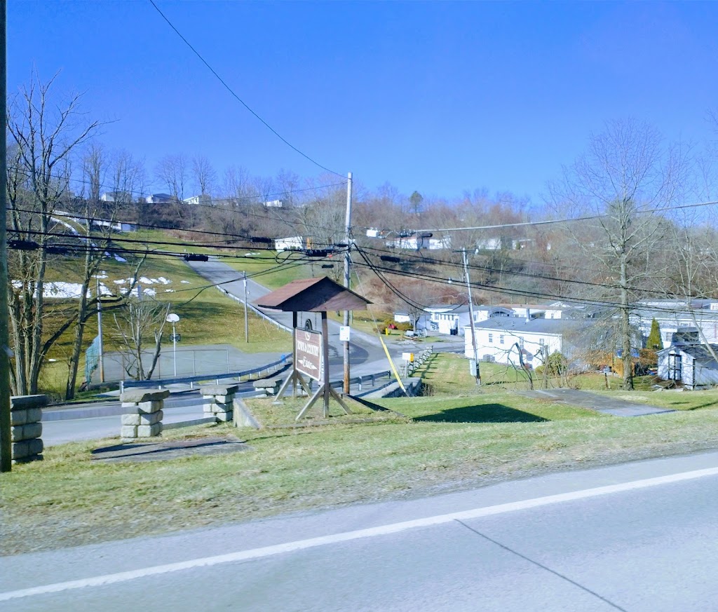 Town And Country Park | 23-35 Old Johnson Ln, Washington, PA 15301, USA | Phone: (724) 222-8870