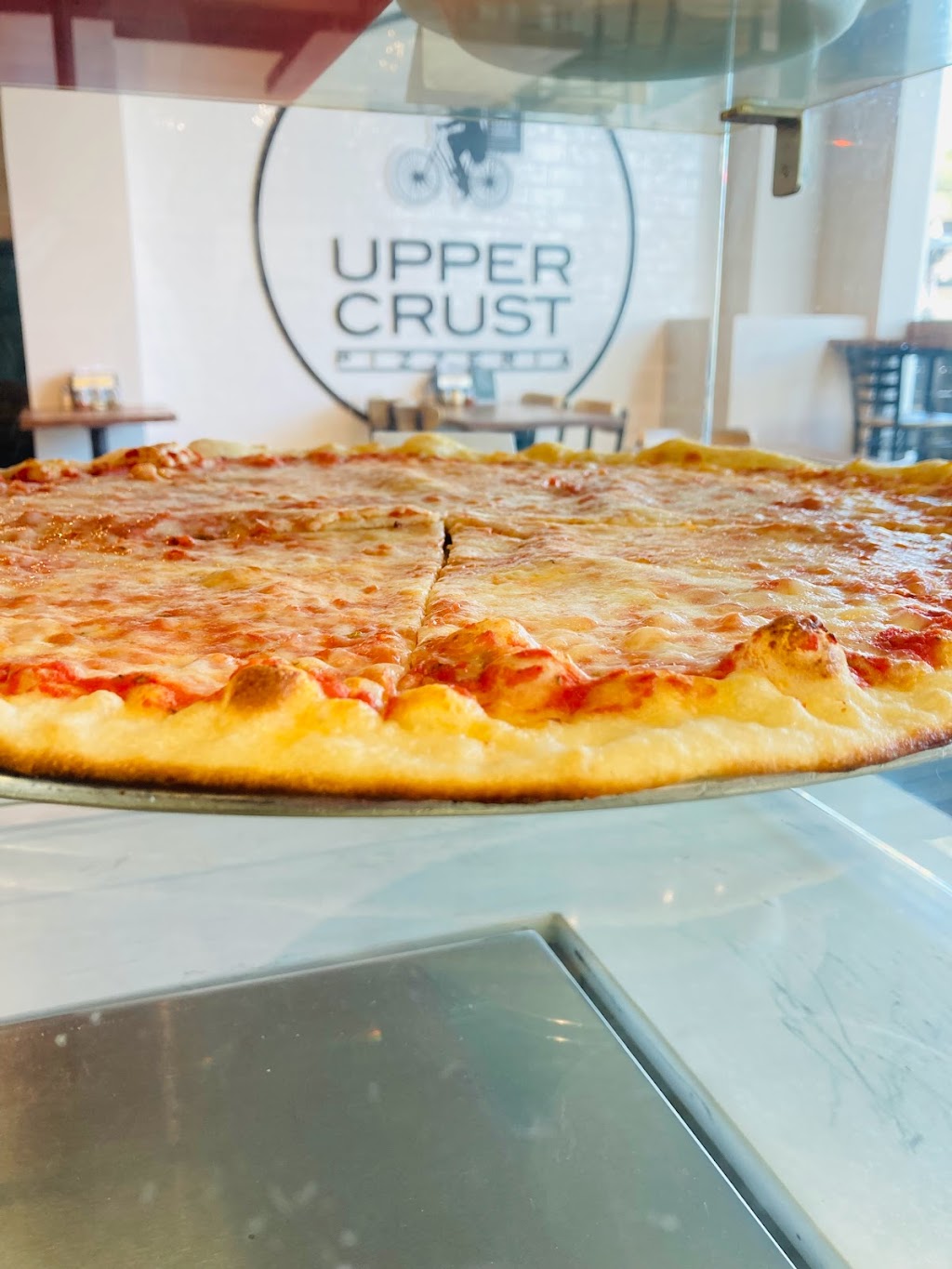 Upper Crust Pizzeria | 11916 Wilshire Blvd, Los Angeles, CA 90025, USA | Phone: (424) 256-2550