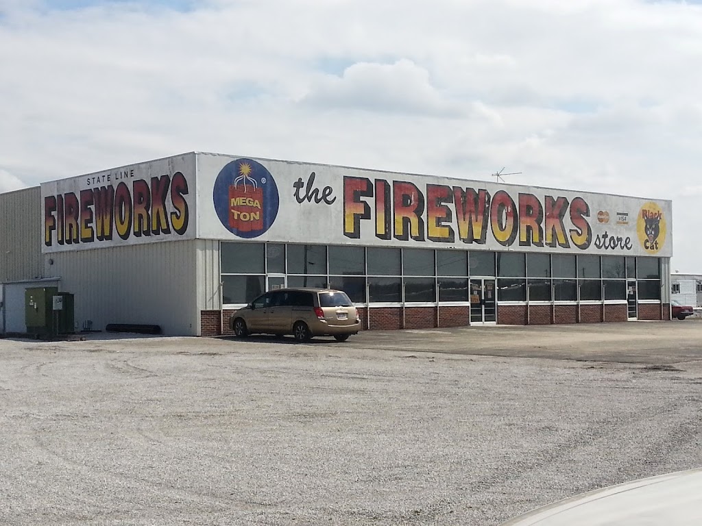 Stateline Fireworks | 50530 IN-13, Middlebury, IN 46540, USA | Phone: (574) 825-3937