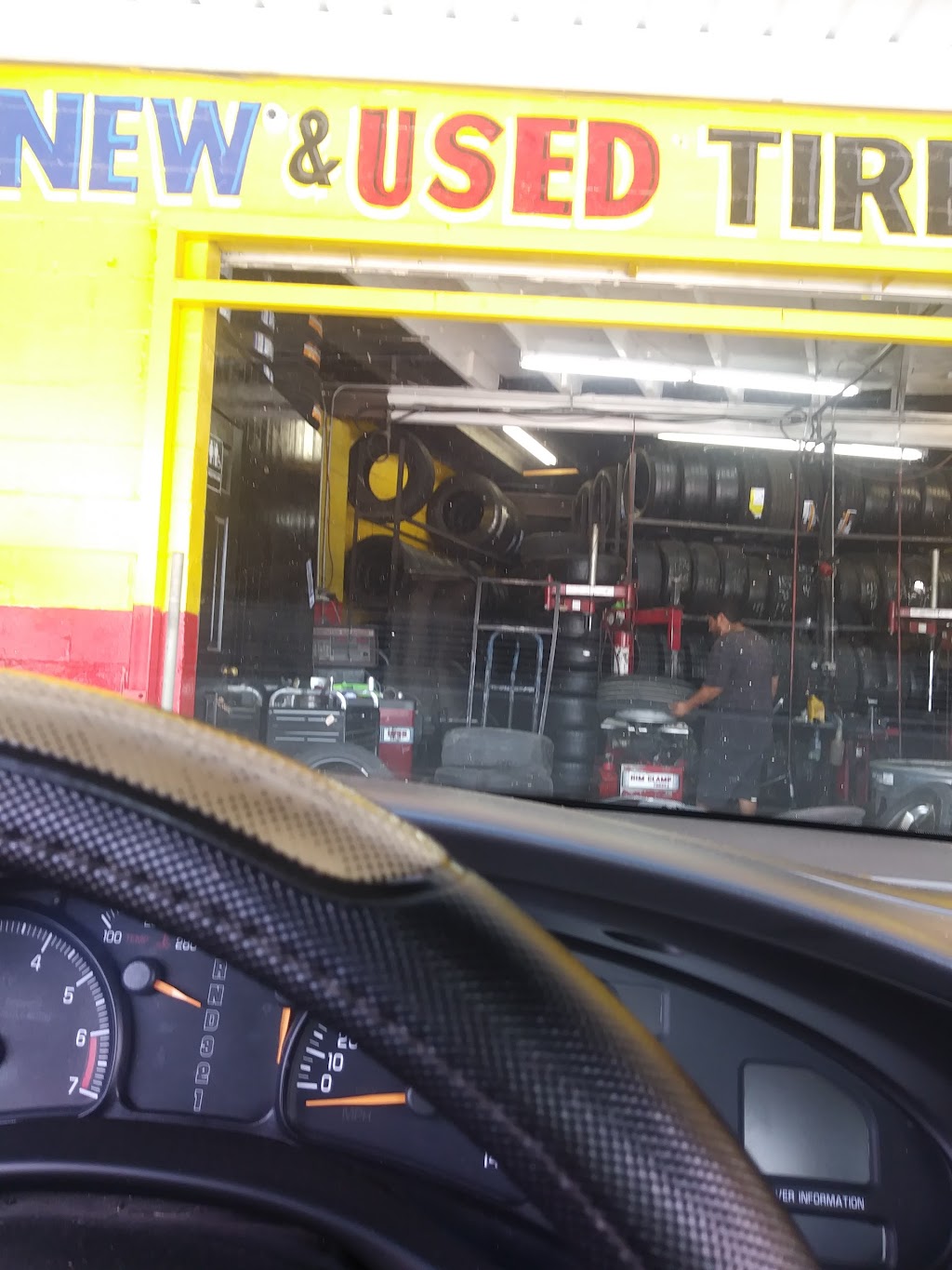 GTO Discount Tires Llc | 2222 Lamont Ave, Dallas, TX 75216, USA | Phone: (214) 371-2209