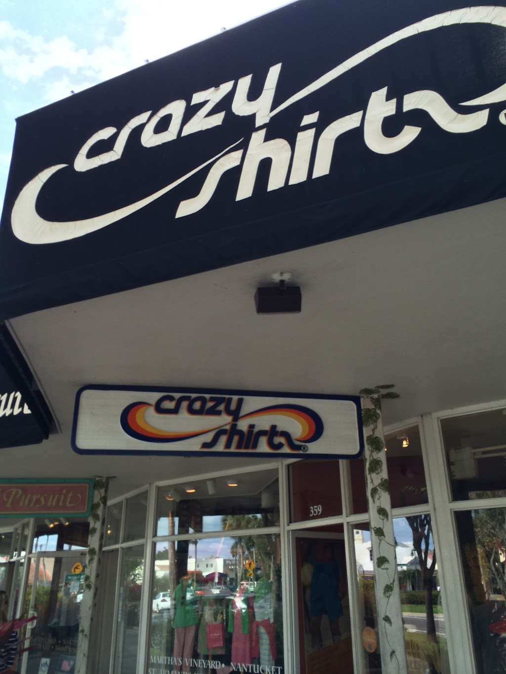 Crazy Shirts | 359 St Armands Cir, Sarasota, FL 34236, USA | Phone: (941) 388-1105