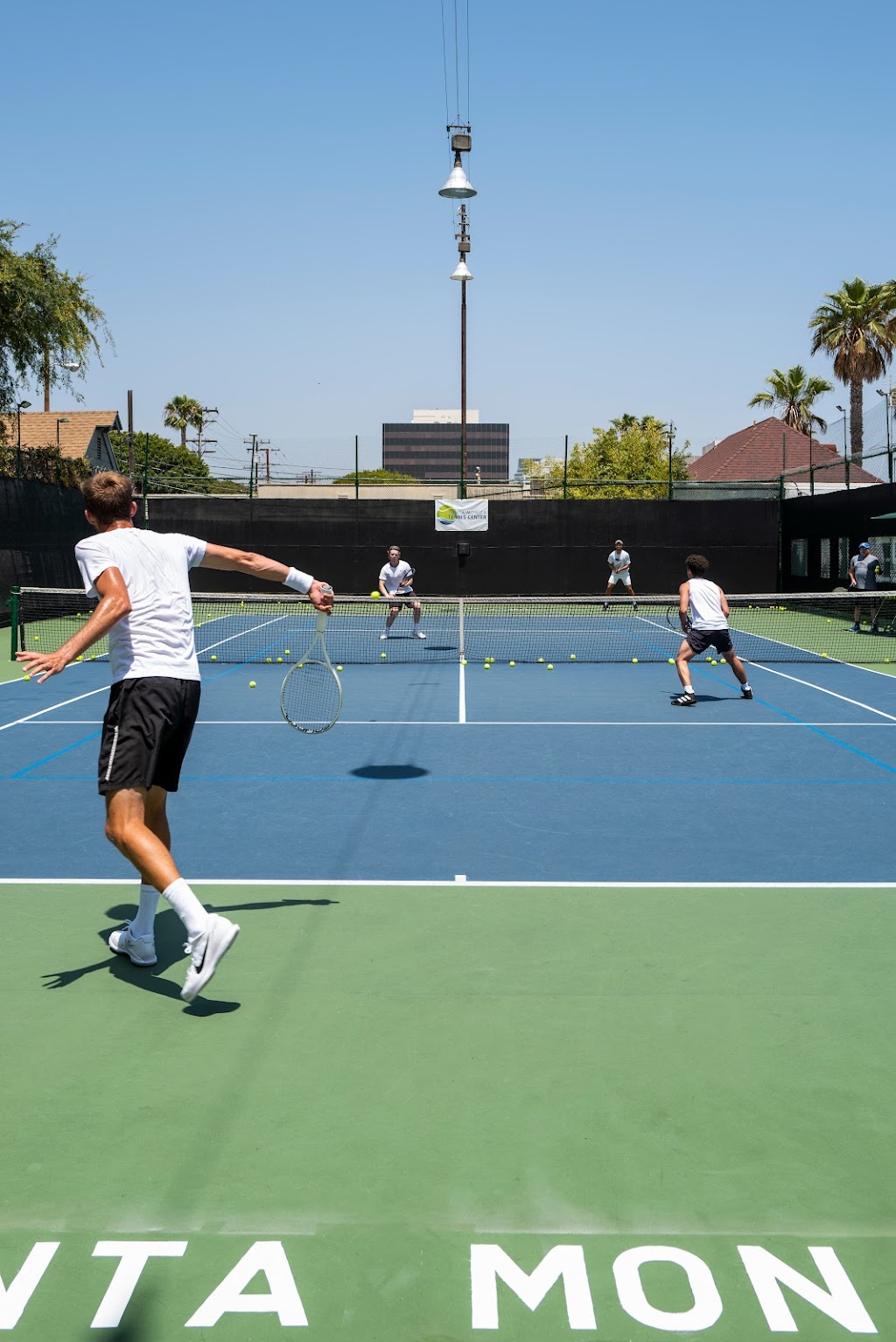 Santa Monica Tennis Center | 2505 Wilshire Blvd, Santa Monica, CA 90403, USA | Phone: (310) 315-0886