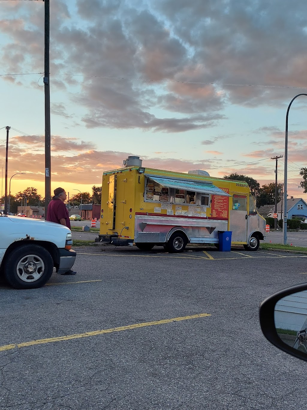 Paisas Taco Truck | 205 Southfield Rd, Ecorse, MI 48229, USA | Phone: (313) 624-6152