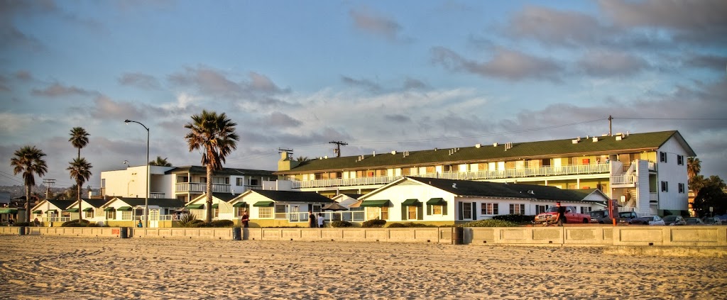 The Beach Cottages | 4255 Ocean Blvd, San Diego, CA 92109, USA | Phone: (858) 483-7440