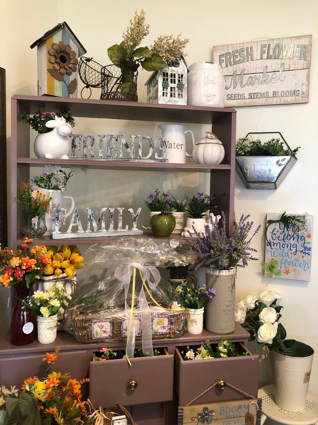 Wildflowers & Wonders | 87 E Columbus St, Lithopolis, OH 43136 | Phone: (614) 632-4000