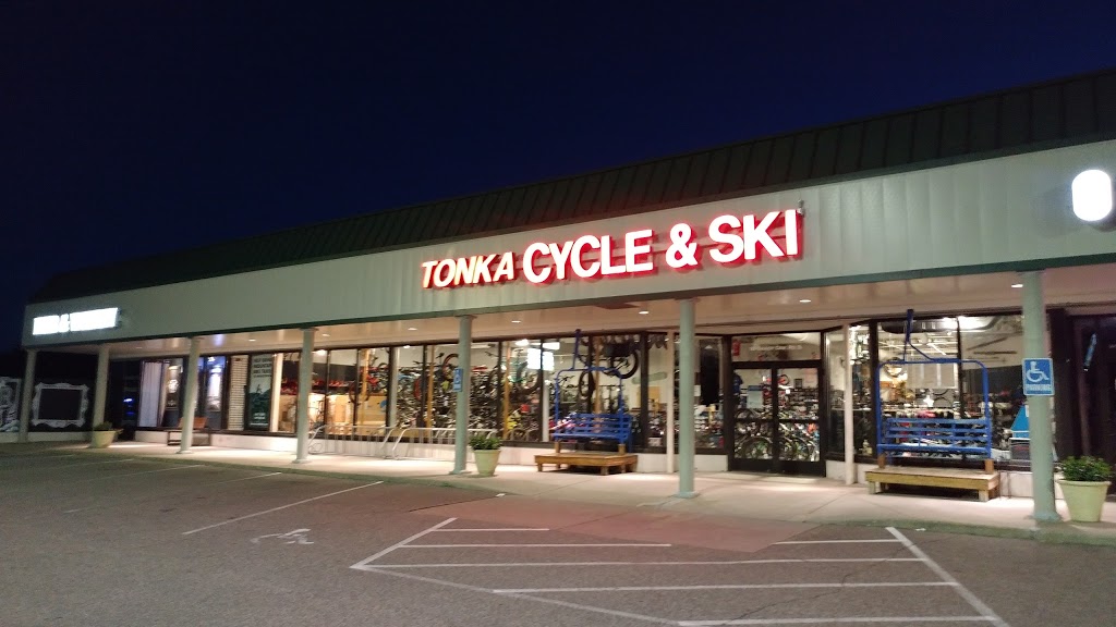 Tonka Cycle & Ski | 16 Shady Oak Rd, Hopkins, MN 55343, USA | Phone: (952) 938-8336