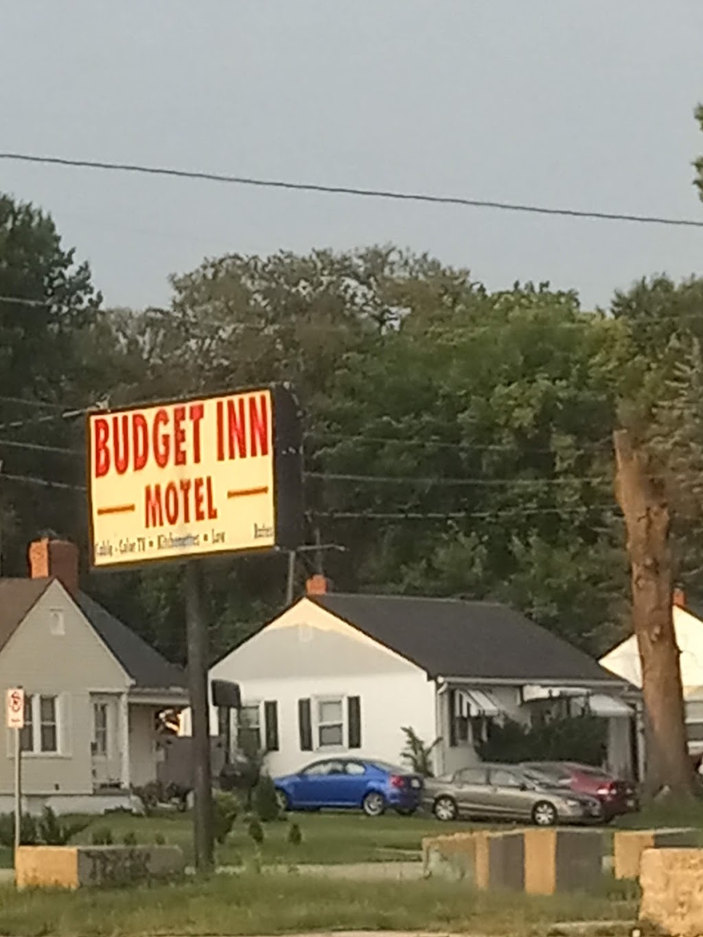 Budget Inn | 9900 E US Hwy 40, Independence, MO 64055, USA | Phone: (816) 737-3425