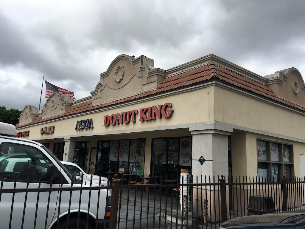 Donut King | 2025 Durfee Ave, South El Monte, CA 91733, USA | Phone: (626) 454-1828
