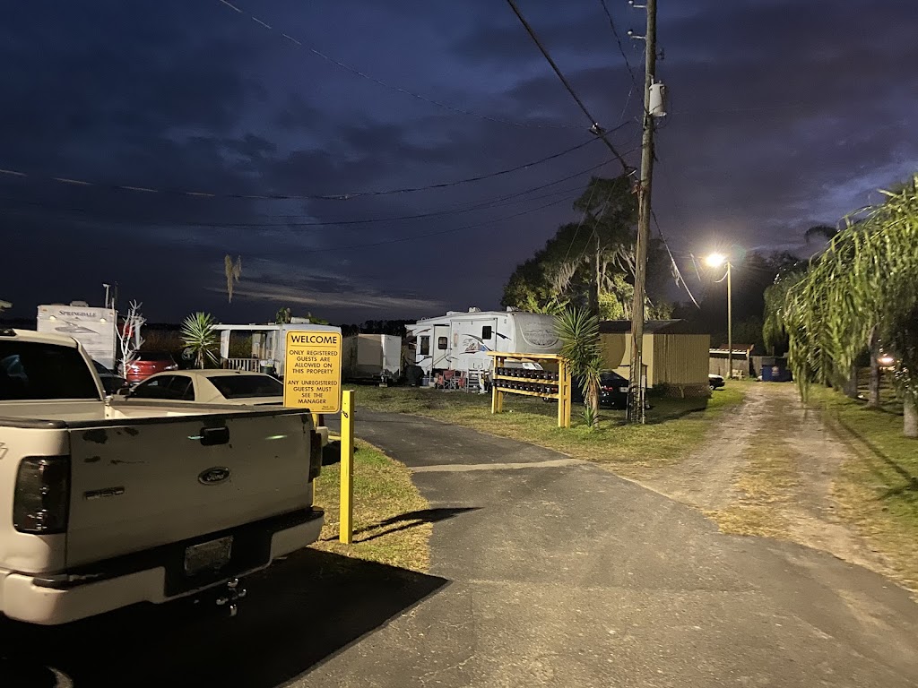 Friendly Rv Park | 1615 Hwy 17, Lake Alfred, FL 33850, USA | Phone: (407) 230-2204