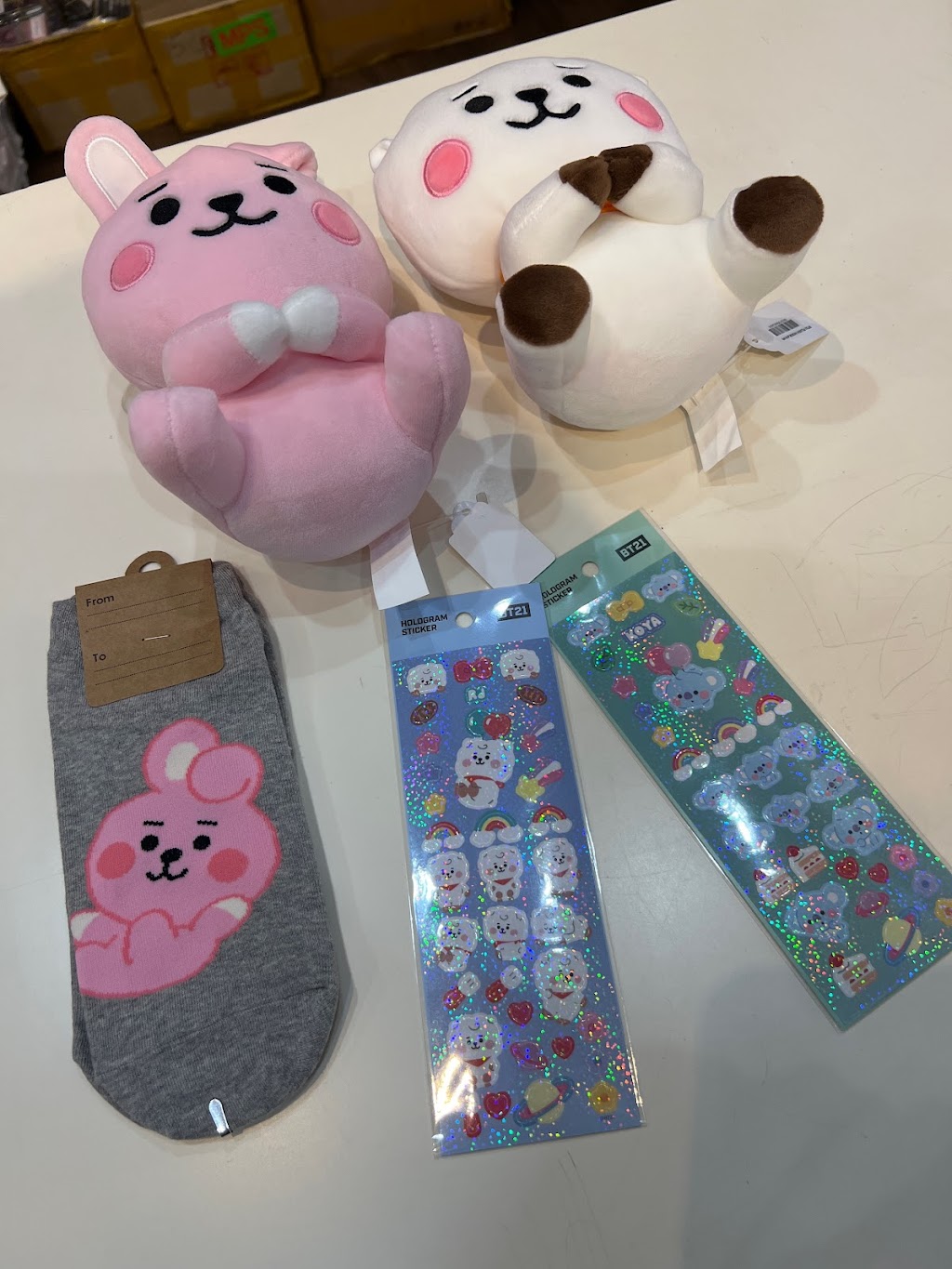 K Pop Pink Store | 1176 Galleria at Tyler #1176, Riverside, CA 92503, USA | Phone: (951) 977-5511