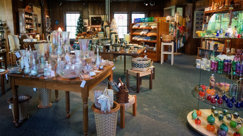 Log House Craft Gallery | 200 Estill St, Berea, KY 40404 | Phone: (859) 985-3226