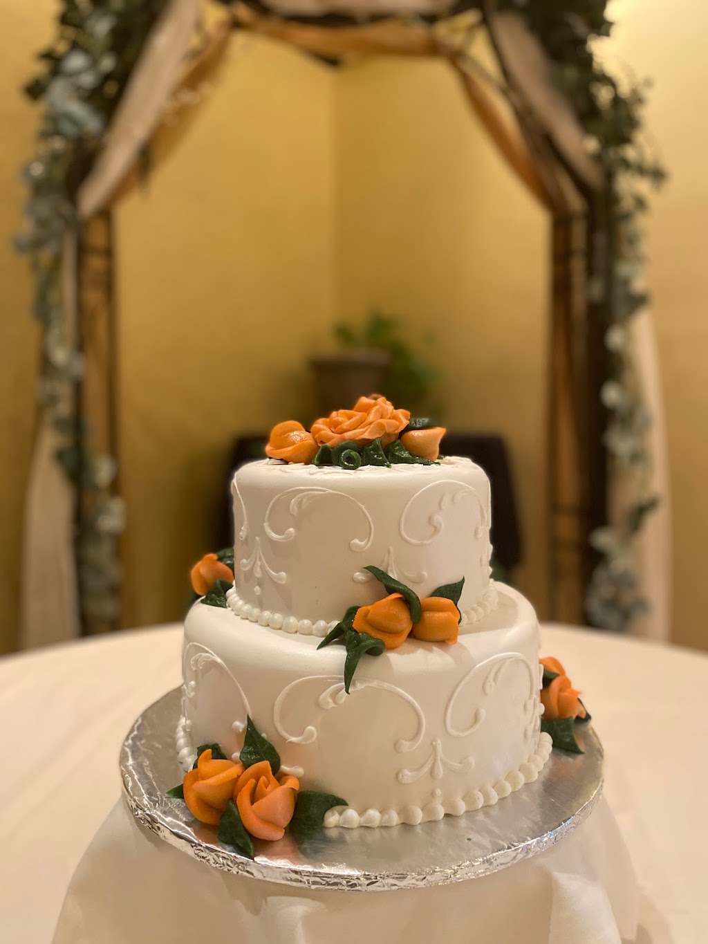 Mozarts Bakery and Event Space | 4784 N High St, Columbus, OH 43214, USA | Phone: (614) 268-3687