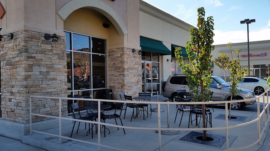 Starbucks | Vine at Castaic, 31777 Castaic Rd, Castaic, CA 91384, USA | Phone: (661) 257-2746