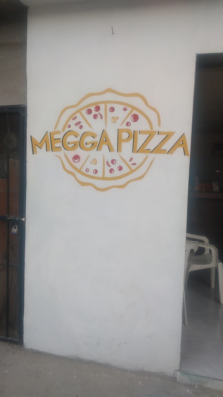 Megga Pizza | Calle 26 De Julio#521, 10 de Mayo, 22476 Tijuana, B.C., Mexico | Phone: 664 592 3388
