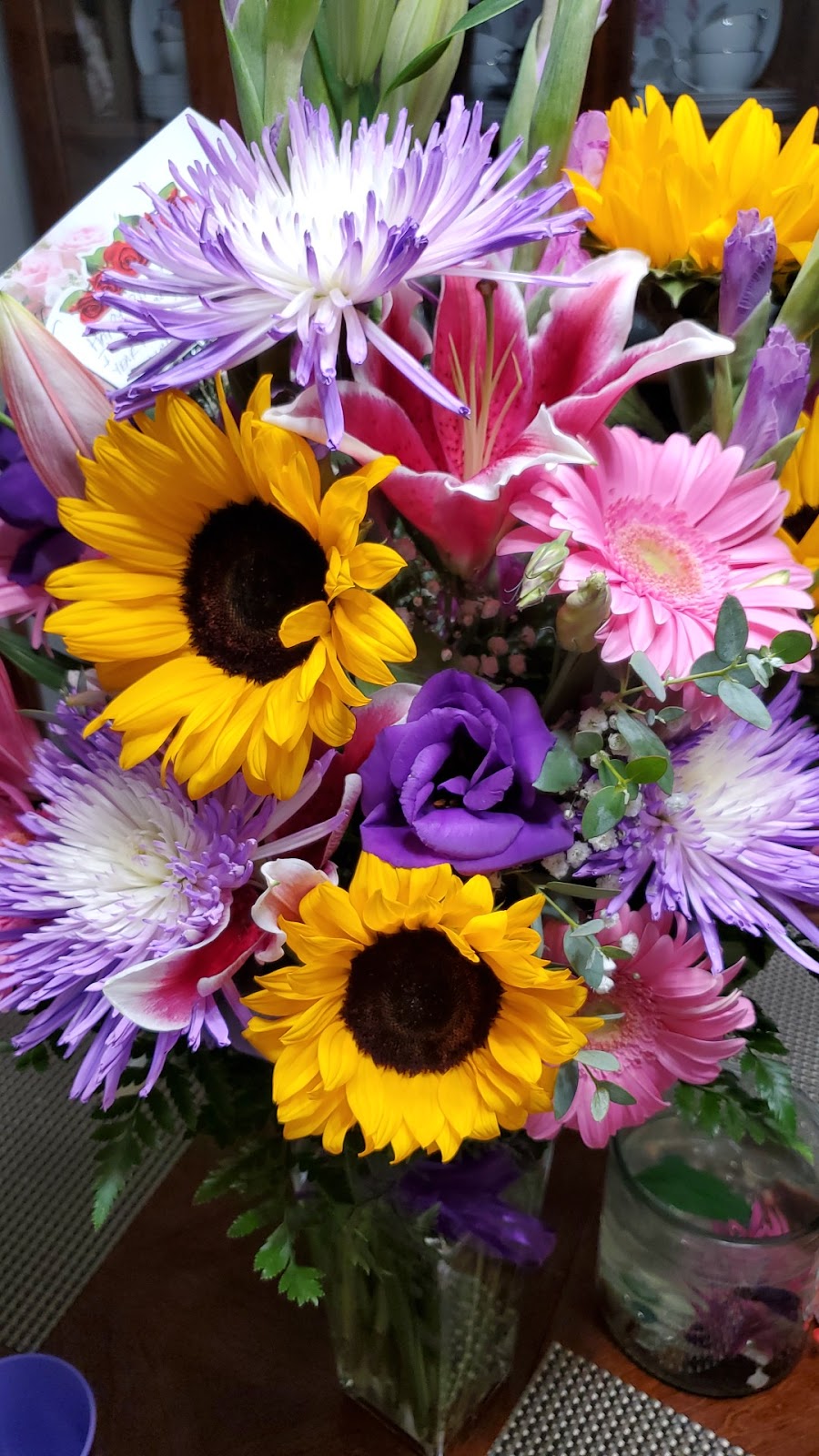 Signal Hill Florist | 2099 E Willow St, Signal Hill, CA 90755, USA | Phone: (562) 595-7673