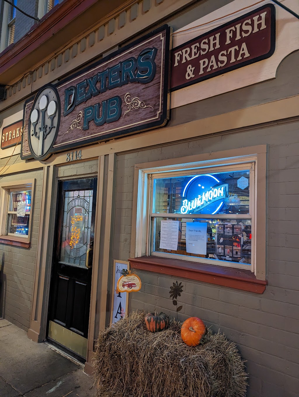 Dexters Pub | 8114 Main St, Dexter, MI 48130, USA | Phone: (734) 426-1234