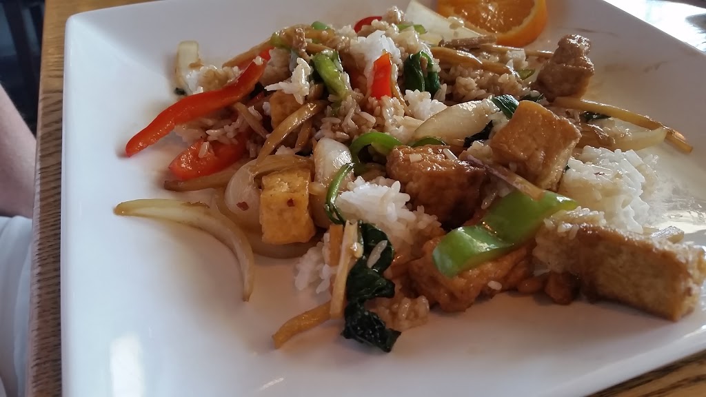 Basil Thai Cuisine | 9921 Hamilton Ave, Huntington Beach, CA 92646, USA | Phone: (714) 968-2717