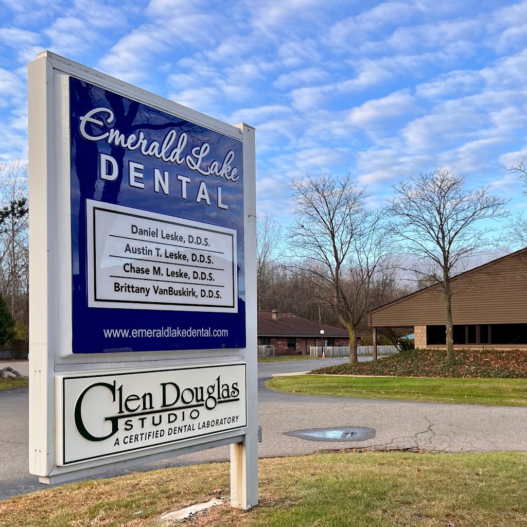 Emerald Lake Dental | 5895 John R Rd, Troy, MI 48085, USA | Phone: (248) 828-4183