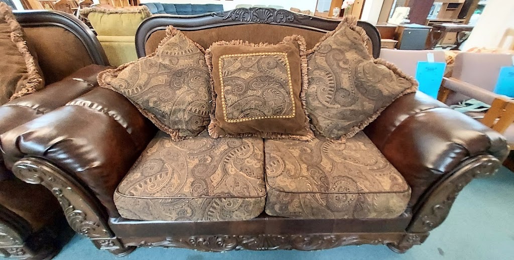 Jericho Road Thrift Store - Winchester Plaza | 5260 Commercial Way, Spring Hill, FL 34606, USA | Phone: (352) 799-2912